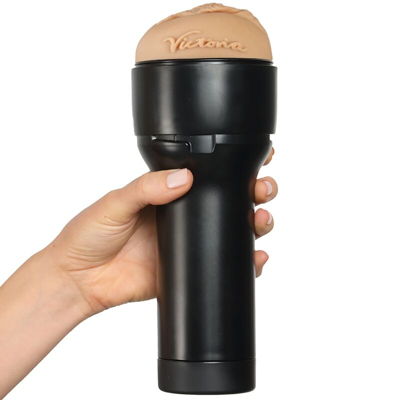 KIIROO - FØL VICTORIA JUNE STROKER