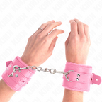 KINK - HÅNDLEDSBÅND MED PELSFOREDE FIRKANTEDE HULLER, PINK OG PINK BÆLTE, JUSTERBAR 17-29 CM X 6 CM