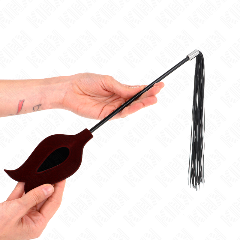 KINK - ROSEFORMET SILIKONE PISK MED KVASTER 45 CM