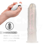 COCK MILLER - DILDO MED SUGEKOP, LYS OG VIBRATION MED FJERNBETJENING HVID 20,5 CM