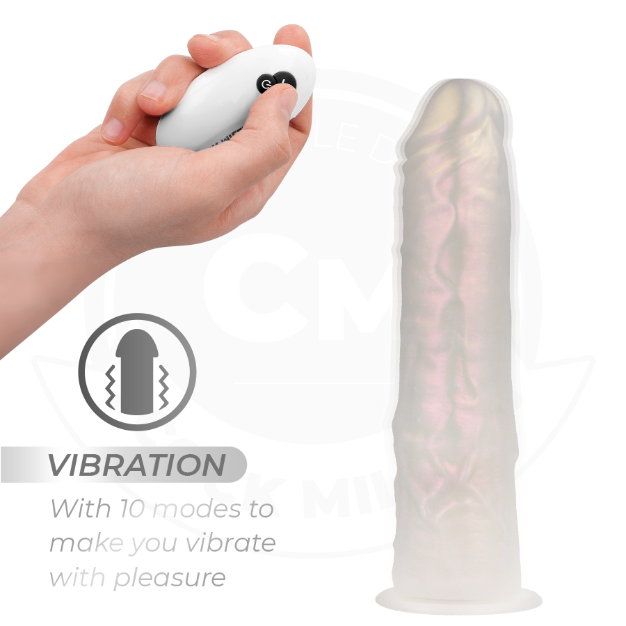 COCK MILLER - DILDO MED SUGEKOP, LYS OG VIBRATION MED FJERNBETJENING HVID 19,5 CM