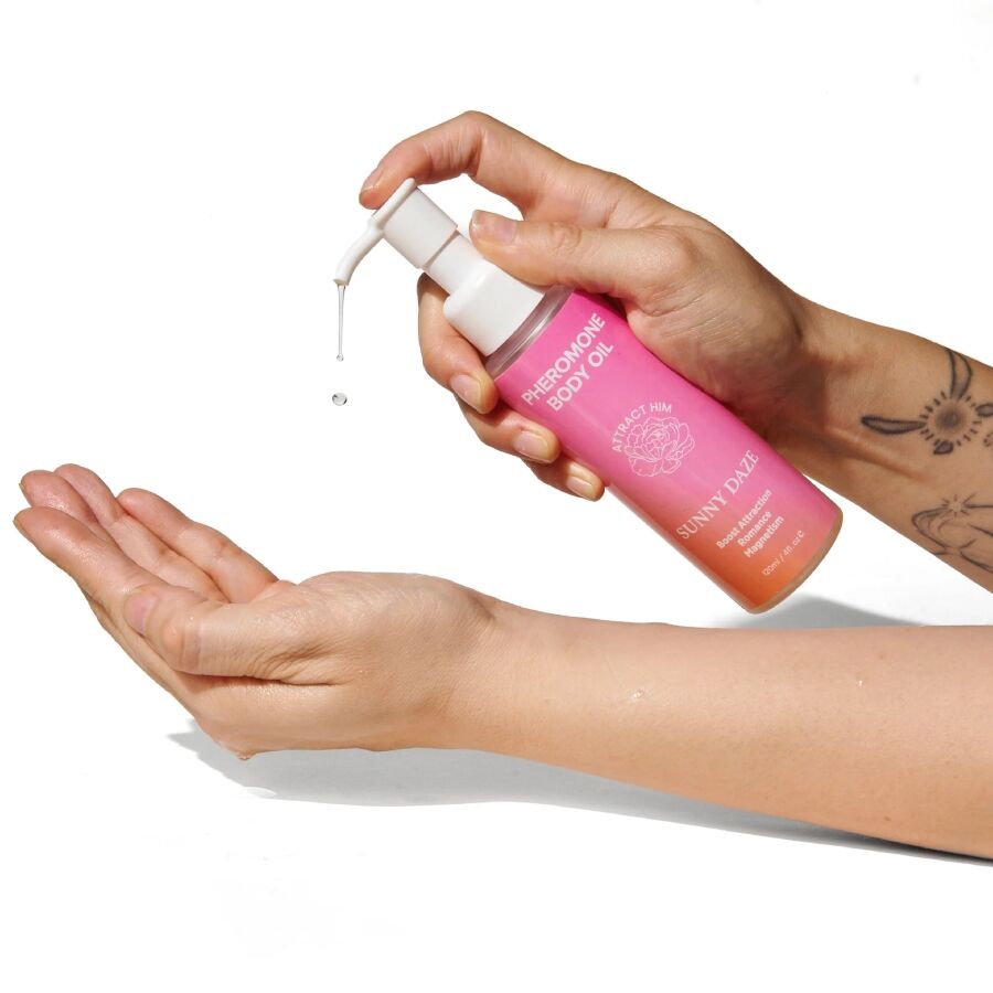 KÆRLIGHEDENS ØJE - BLOOM KROPSOLIEN MED FEROMONER SUNNY DAZE 120 ML